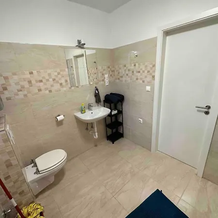 3 Bedroom Modern Holiday home